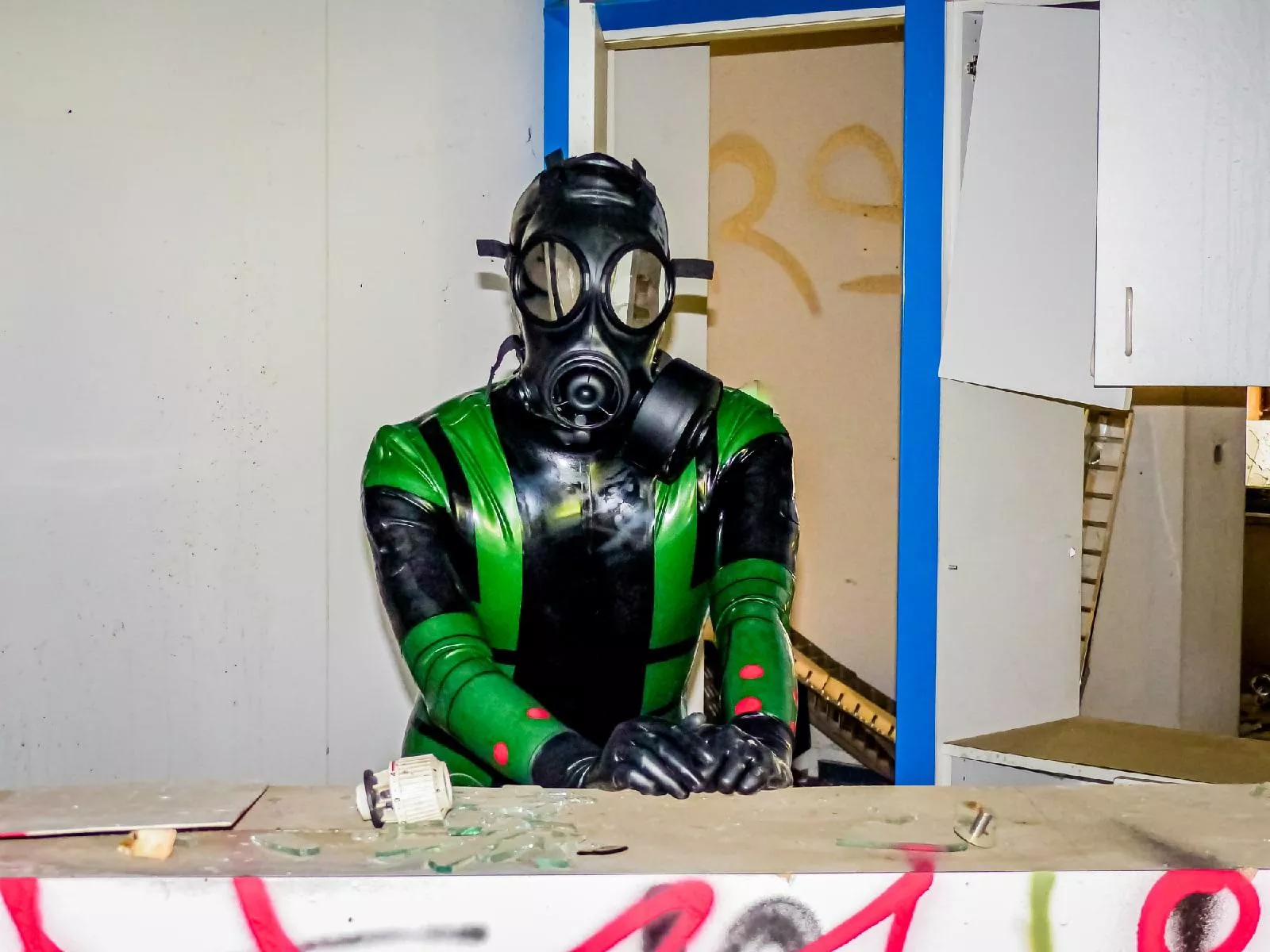 Don't hesitate to ask if you have any questions❓❓❓ or secrets to tell. 🤫🗣️

How may I serve you today? 🙇