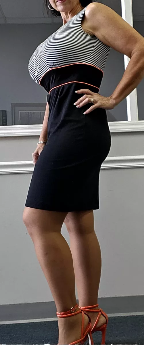 (F54) Hott momma Monday is back