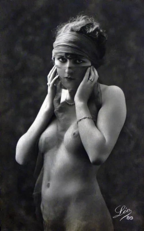 French postcard 1921