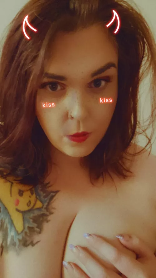 I love kisses all over my body💋