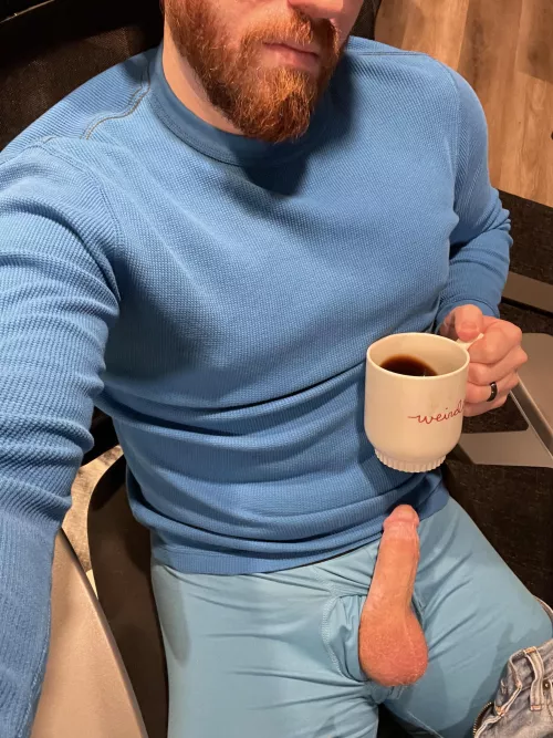 Use me as your personal creamer😈