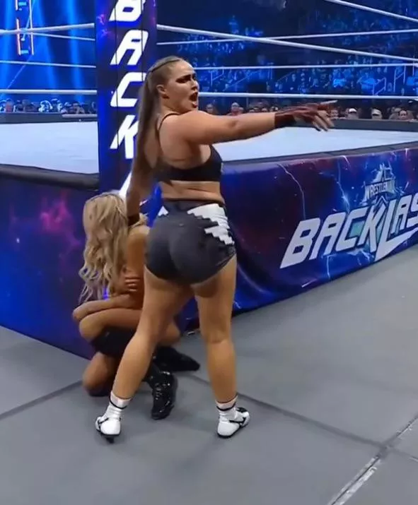 Y’all be sleeping on ronda she also got some 🎂