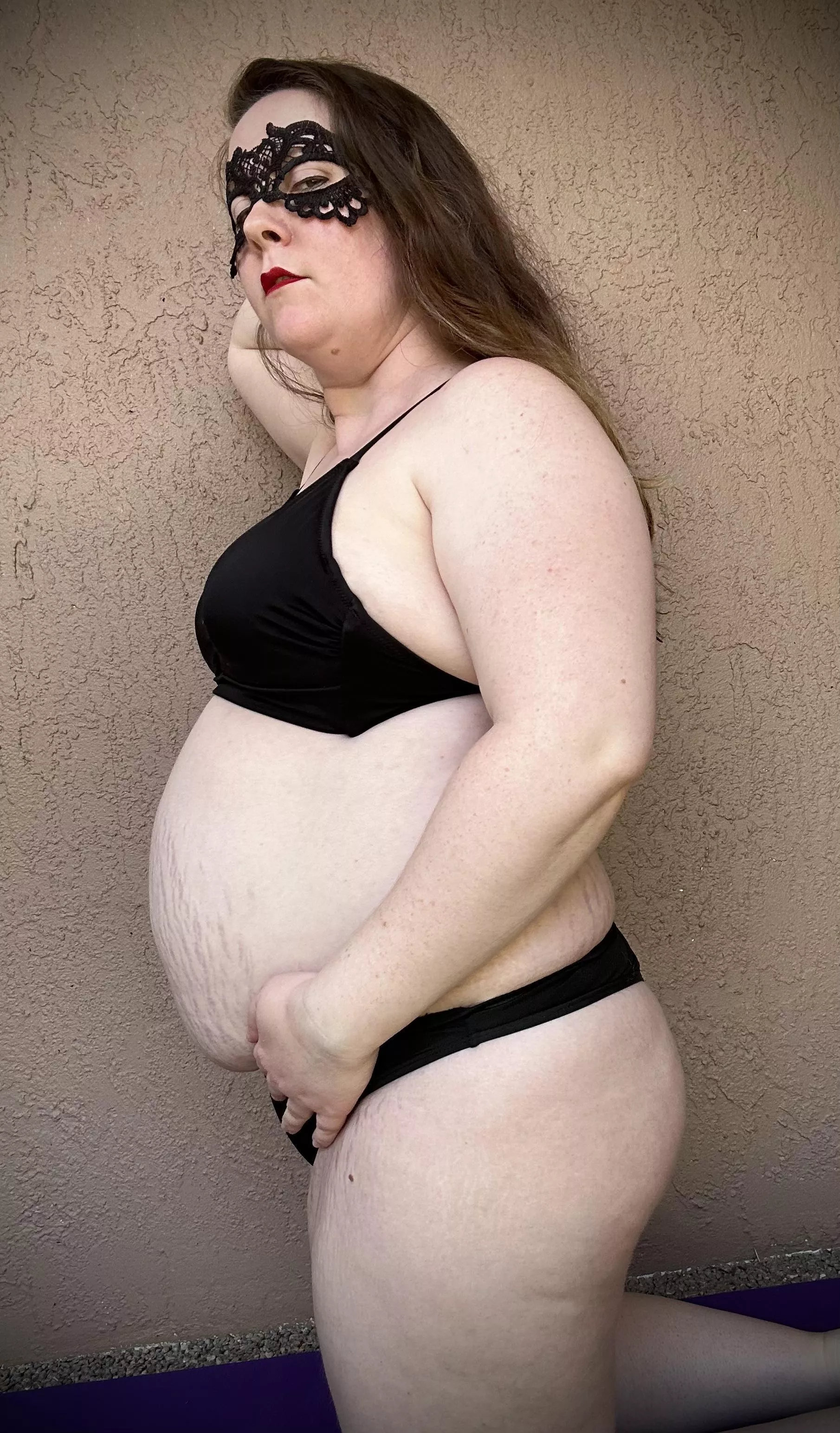 20 weeks and looking sexy