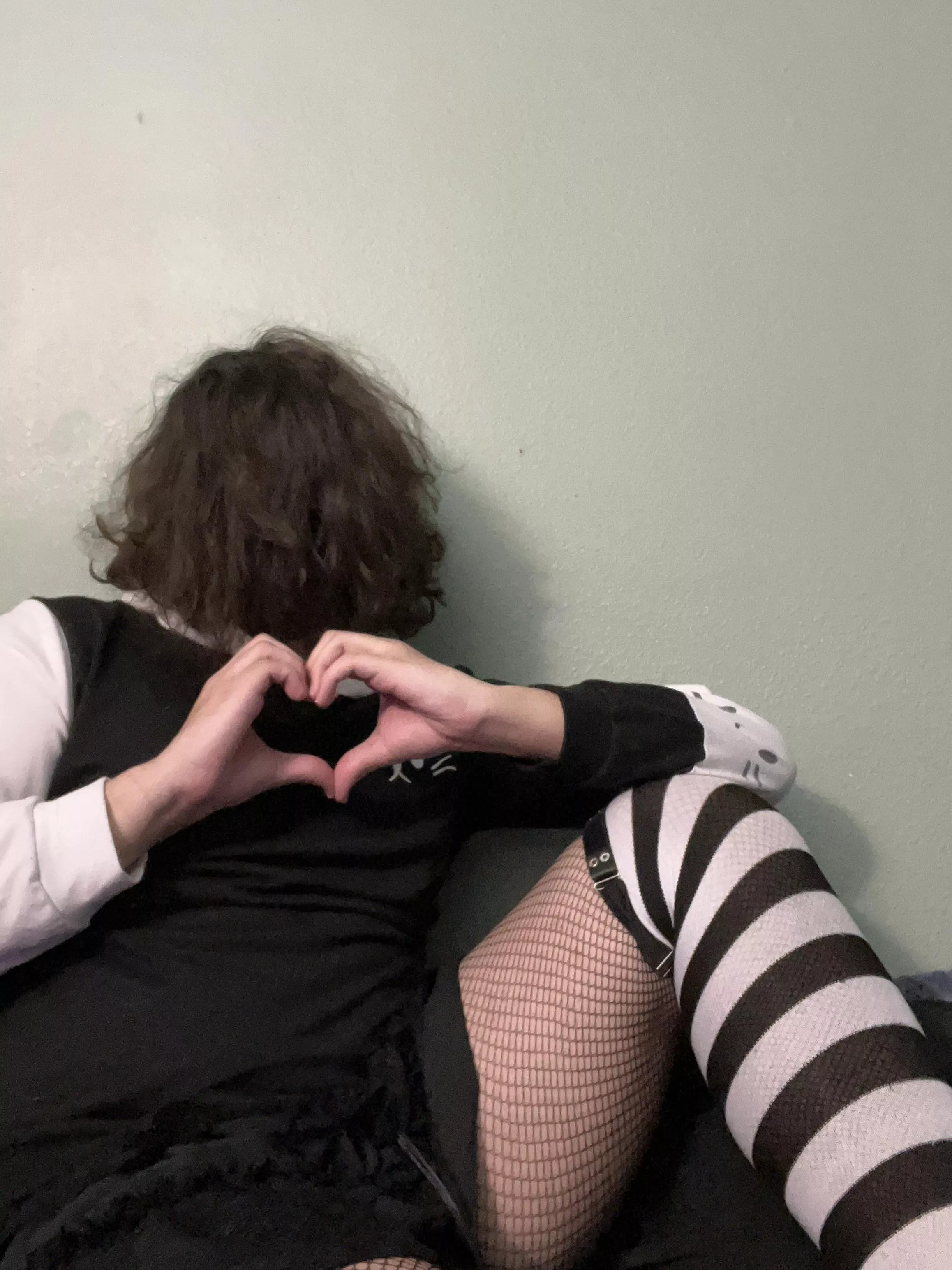 A heart for all the cuties here ^w^