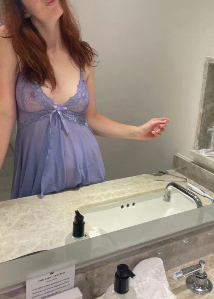 Currently at the art convention and looking forward to seeing some students later 