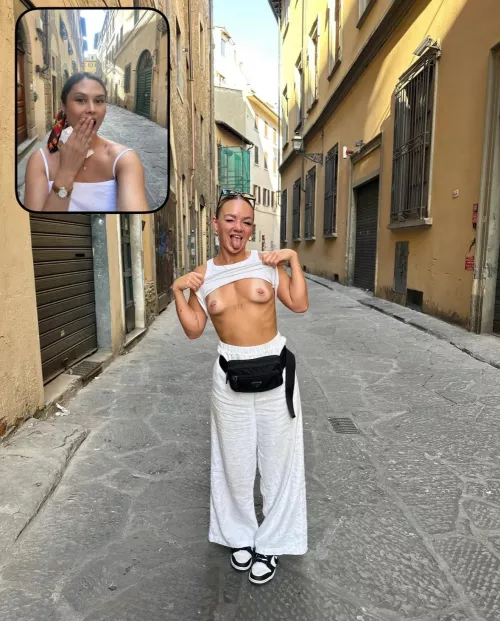 flashing in florence
