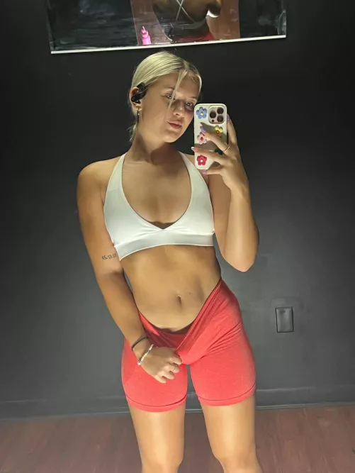 Guys at my gym stop and stare