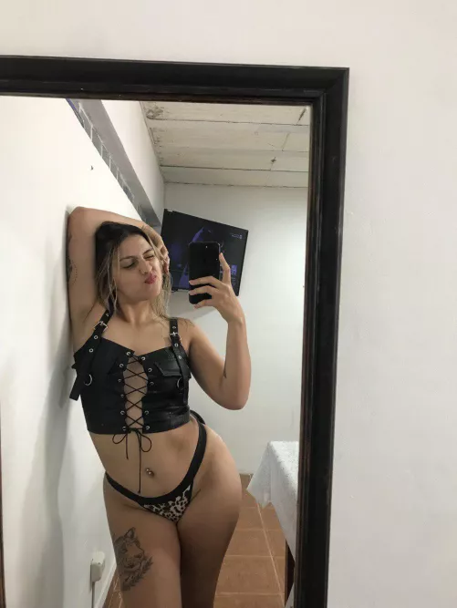 how does that crop look on me?