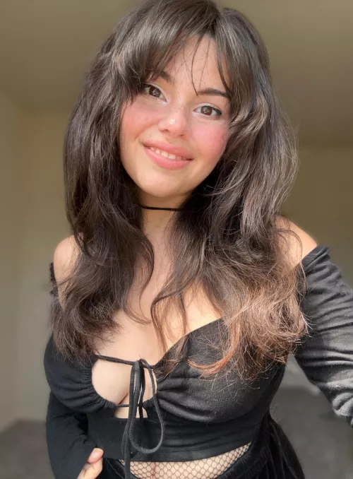 I don’t think I could wear a bra with this top even if I wanted to… (I don’t want to) 