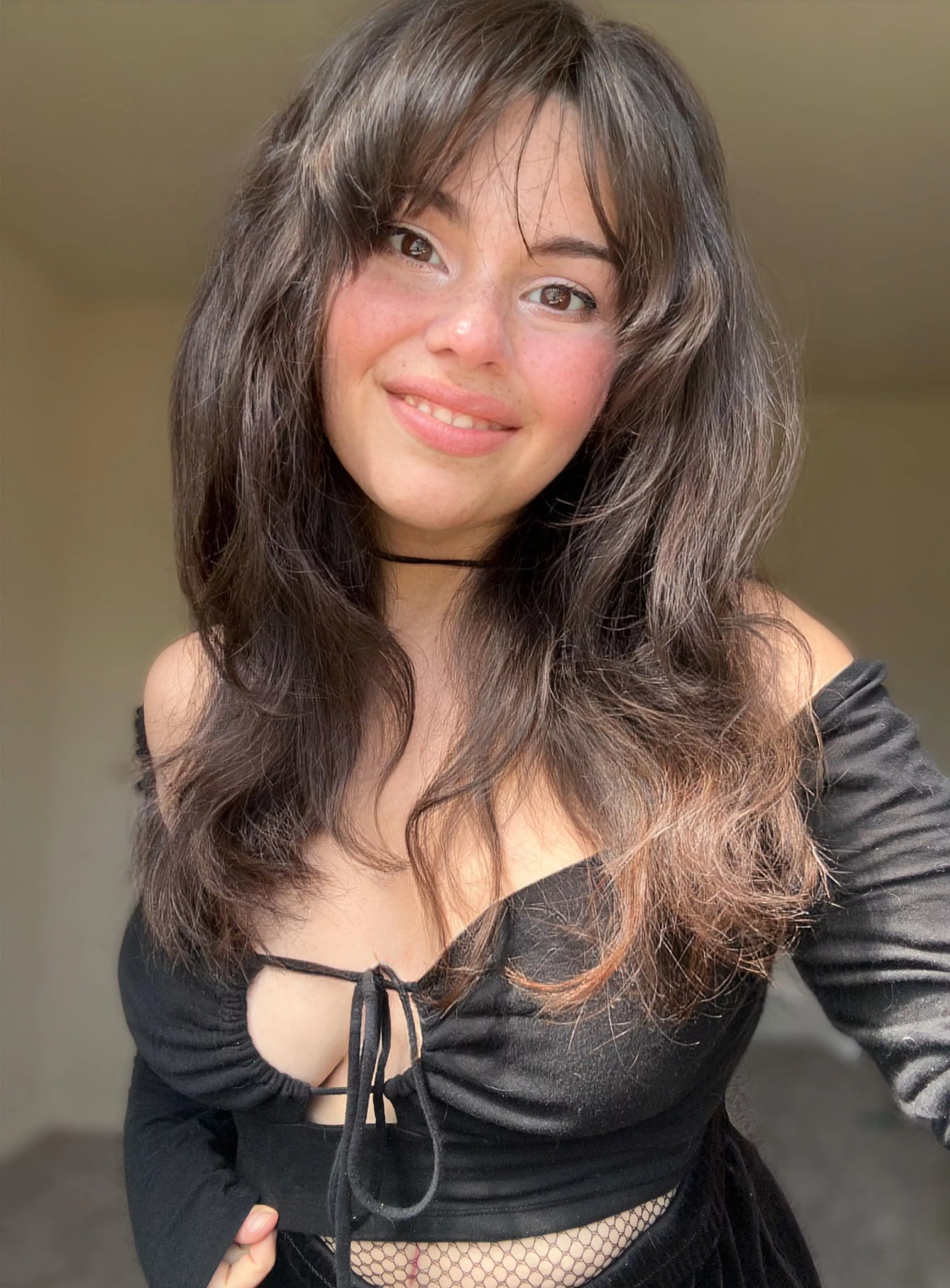 I don’t think I could wear a bra with this top even if I wanted to… (I don’t want to) 