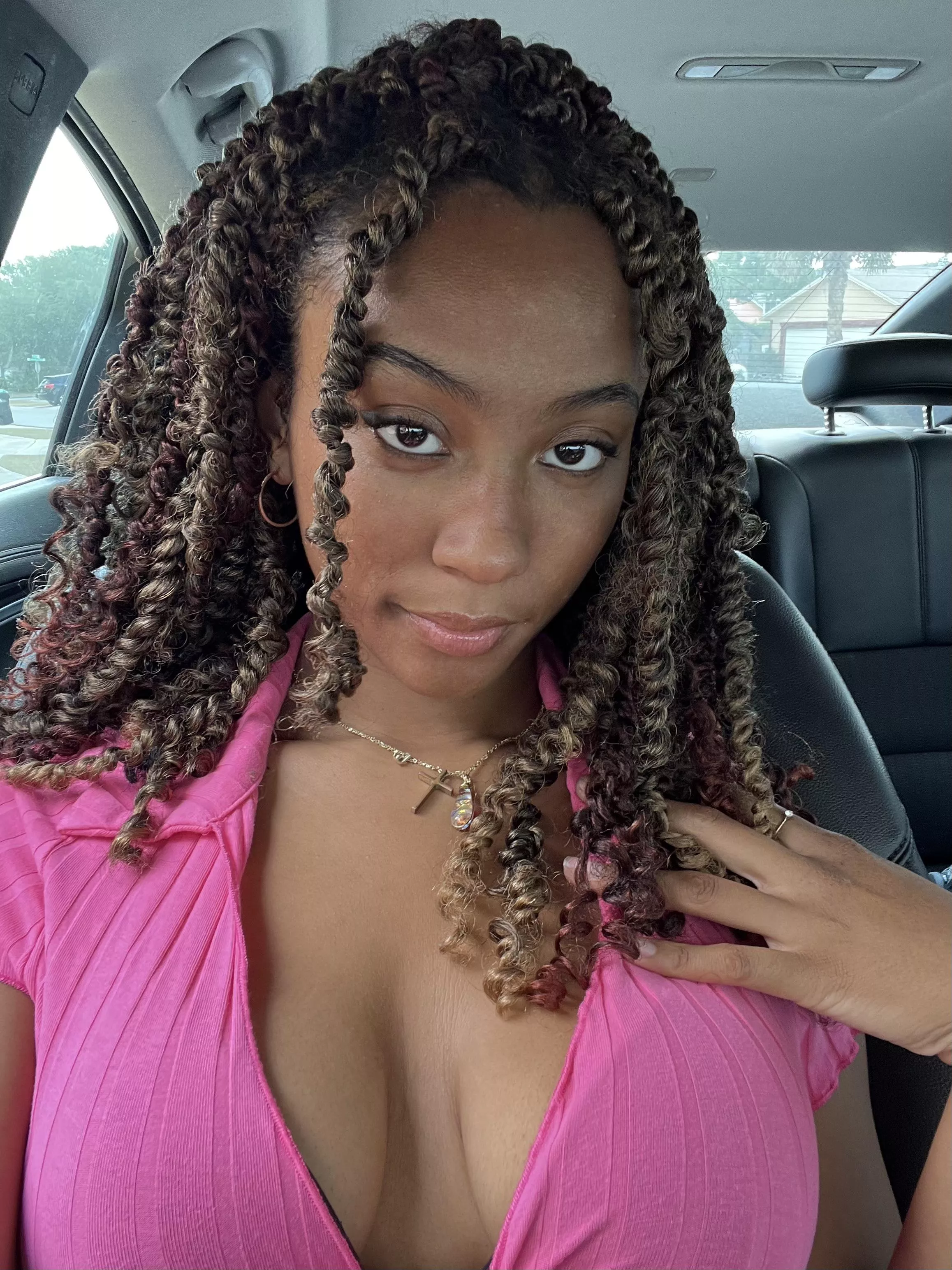 I’m 5’2, what’s our height difference?