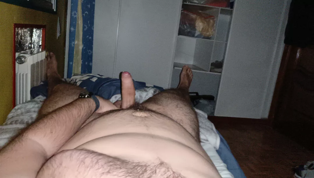 It there any lady that likes my thickness?