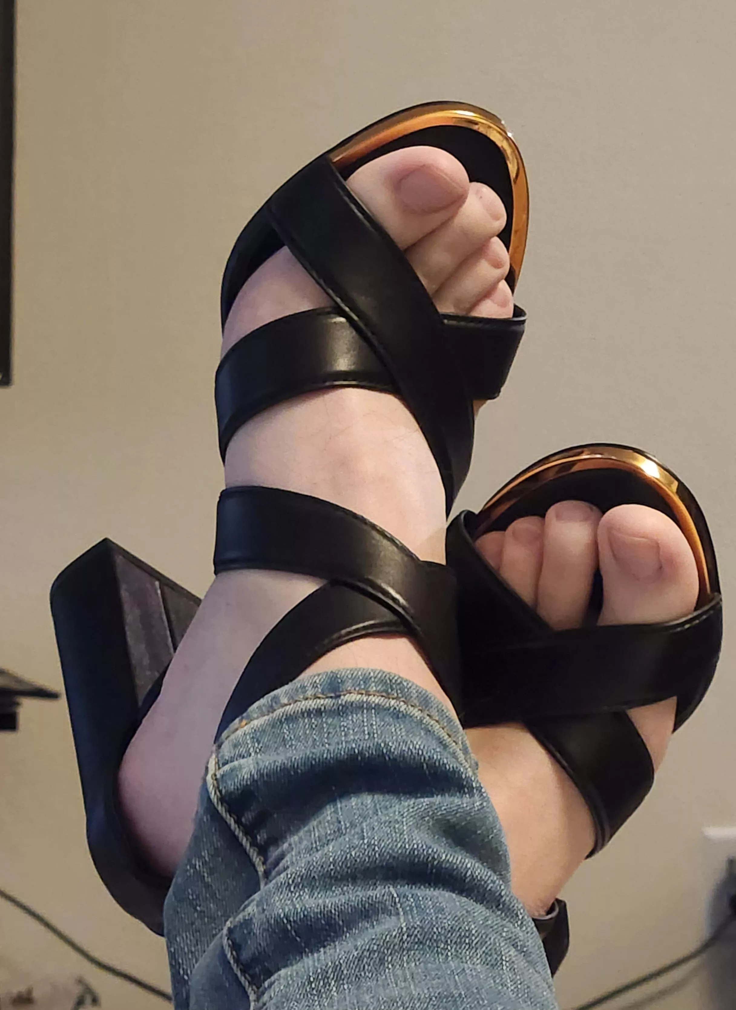 New dkny heels