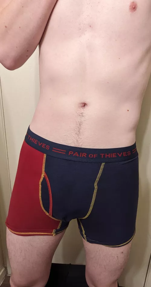 Red and blue pair of thieves 