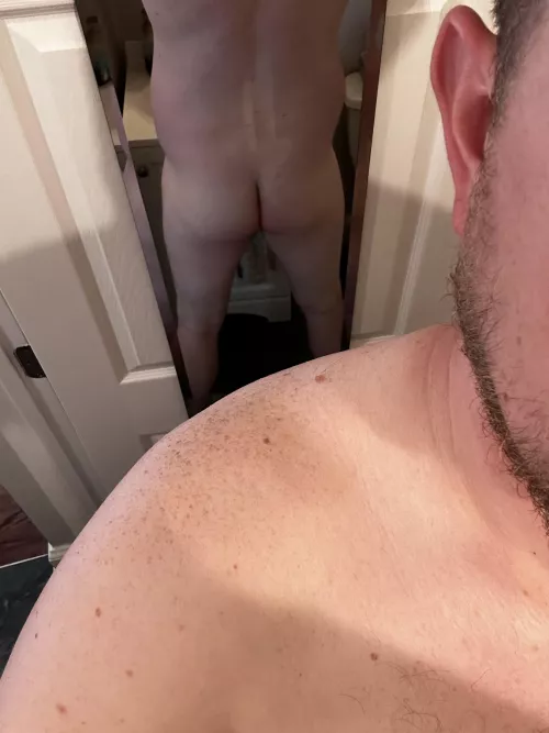 Any fans of dad ass as the shower warms up?