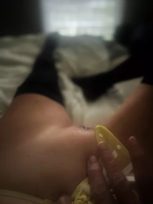 Black thigh highs make me feel sooo sexy..