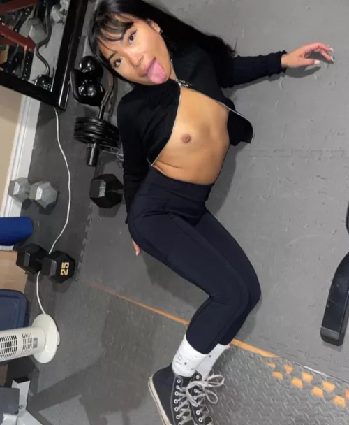 (f) id love a personal trainer. taking applications now 