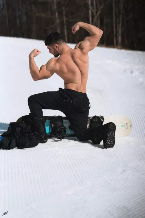 Getting bigger and stronger 💪❄️🏂