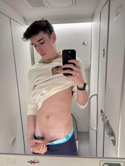 got a bit horny on the plane 👀