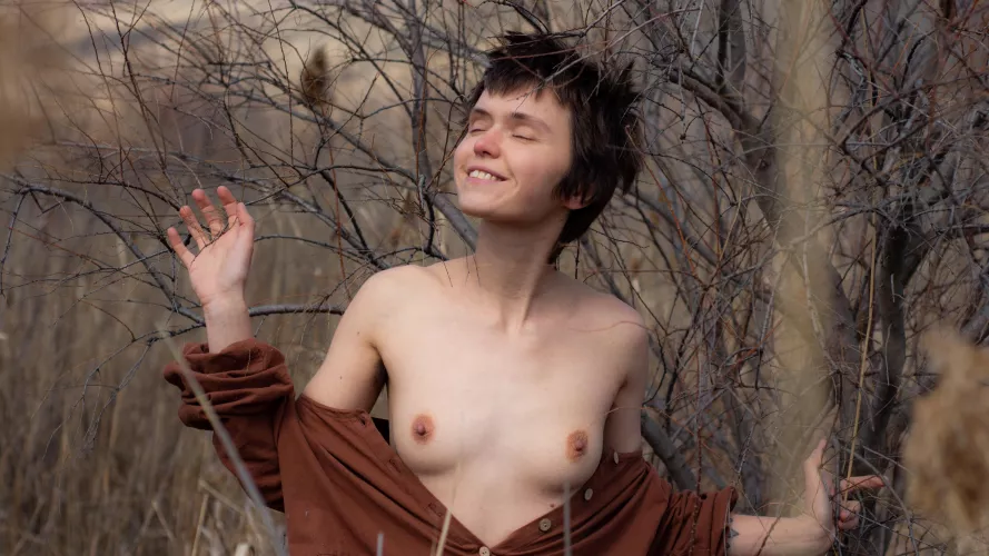 I really like to walk naked in nature