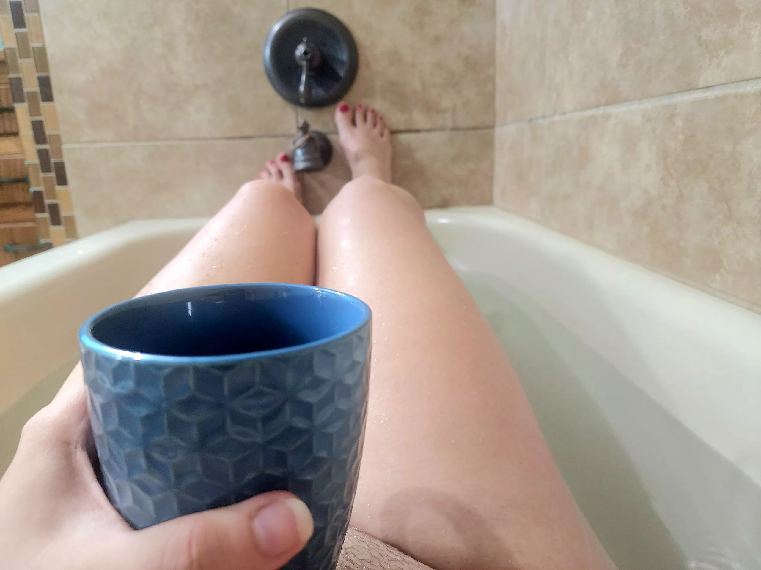 Just My 1st Post... 38F, Mom of 3, I love coffee ☕️ in the morning, enjoy the peace before the chaos of 