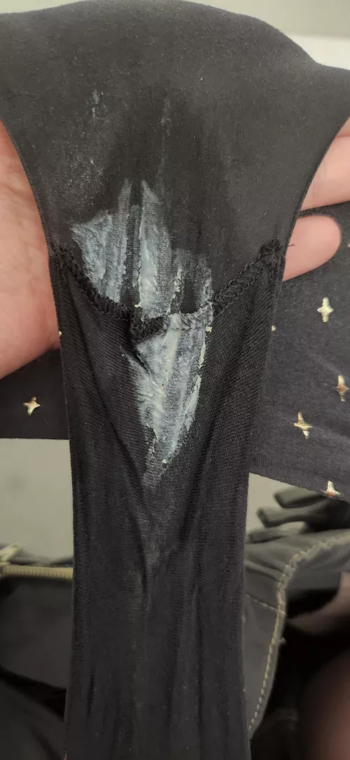 Running around at work all day yesterday and l could feel how wet l was 😅