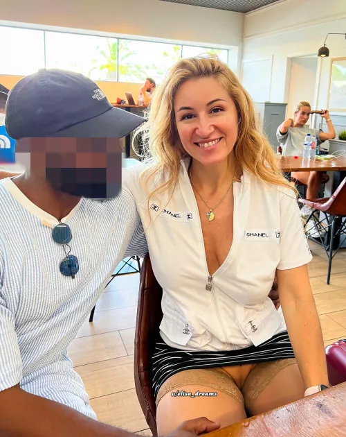 Showing off without panties on arrival in Ibiza