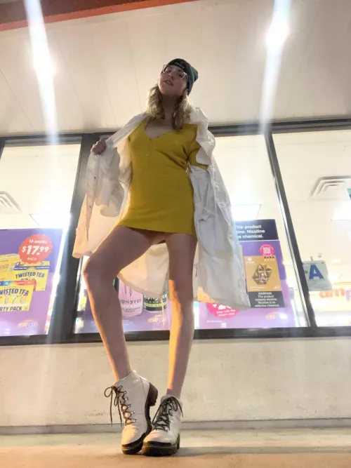 What would you do [f]rom down there? 6’2”