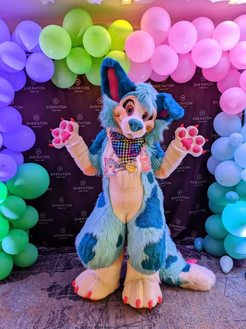 I love these colors! 💙💚💖