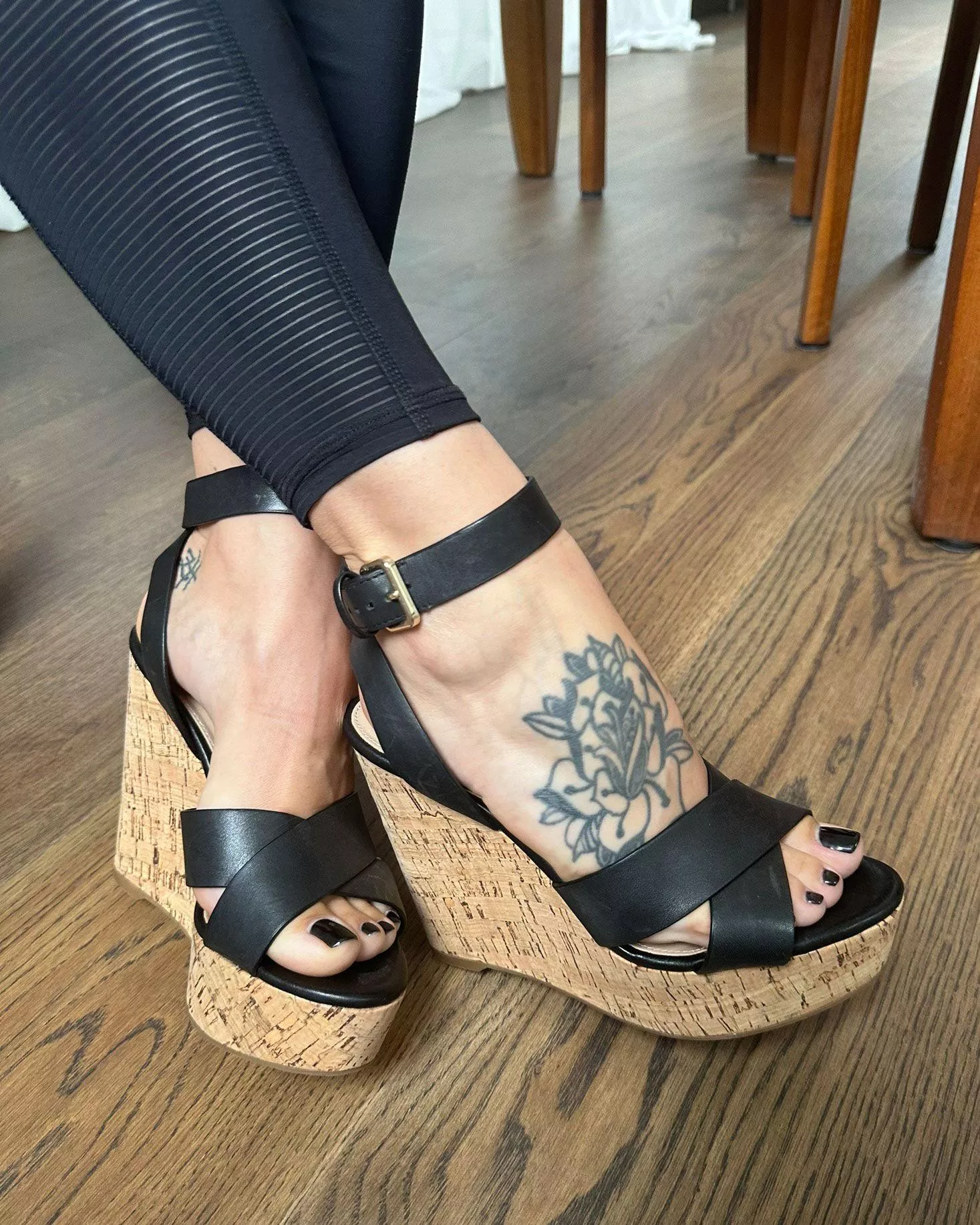 The perfect blend of style and comfort in these high heel wedges!