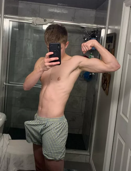 Where are my guys with gingham boxers?