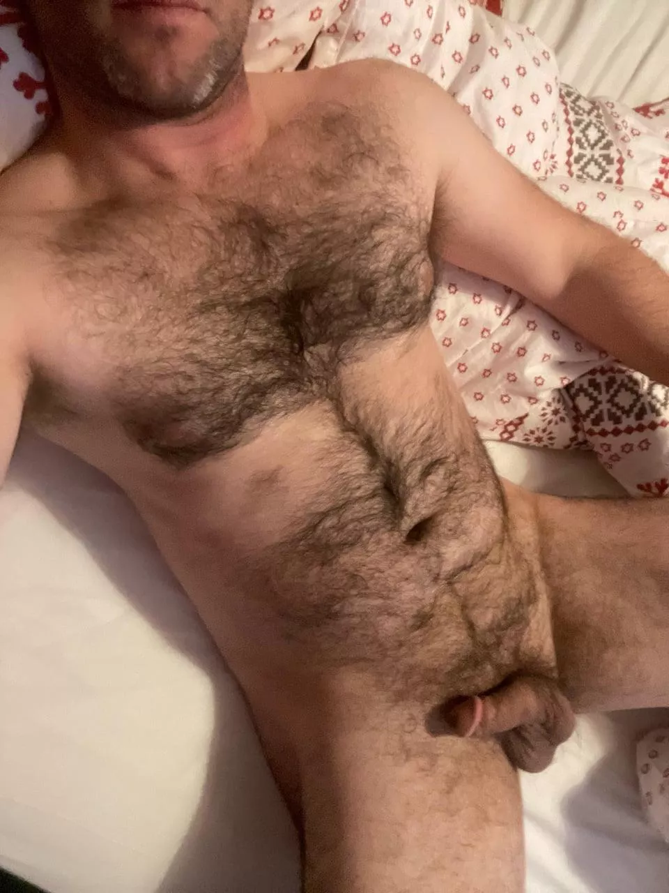 40 m U.K., DMs are open