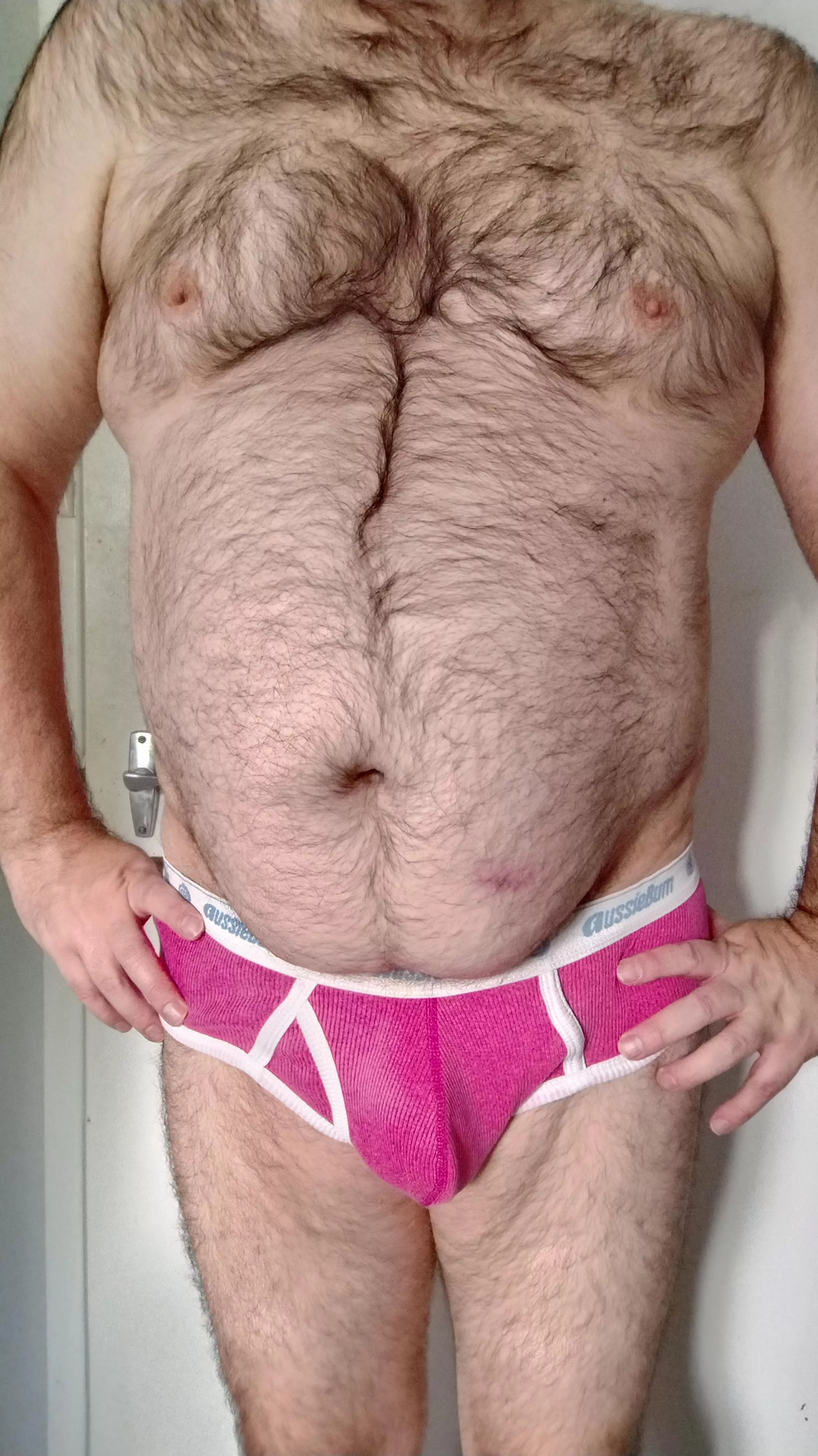 (42) Feeling down, cheer Daddy up? DMs open. 