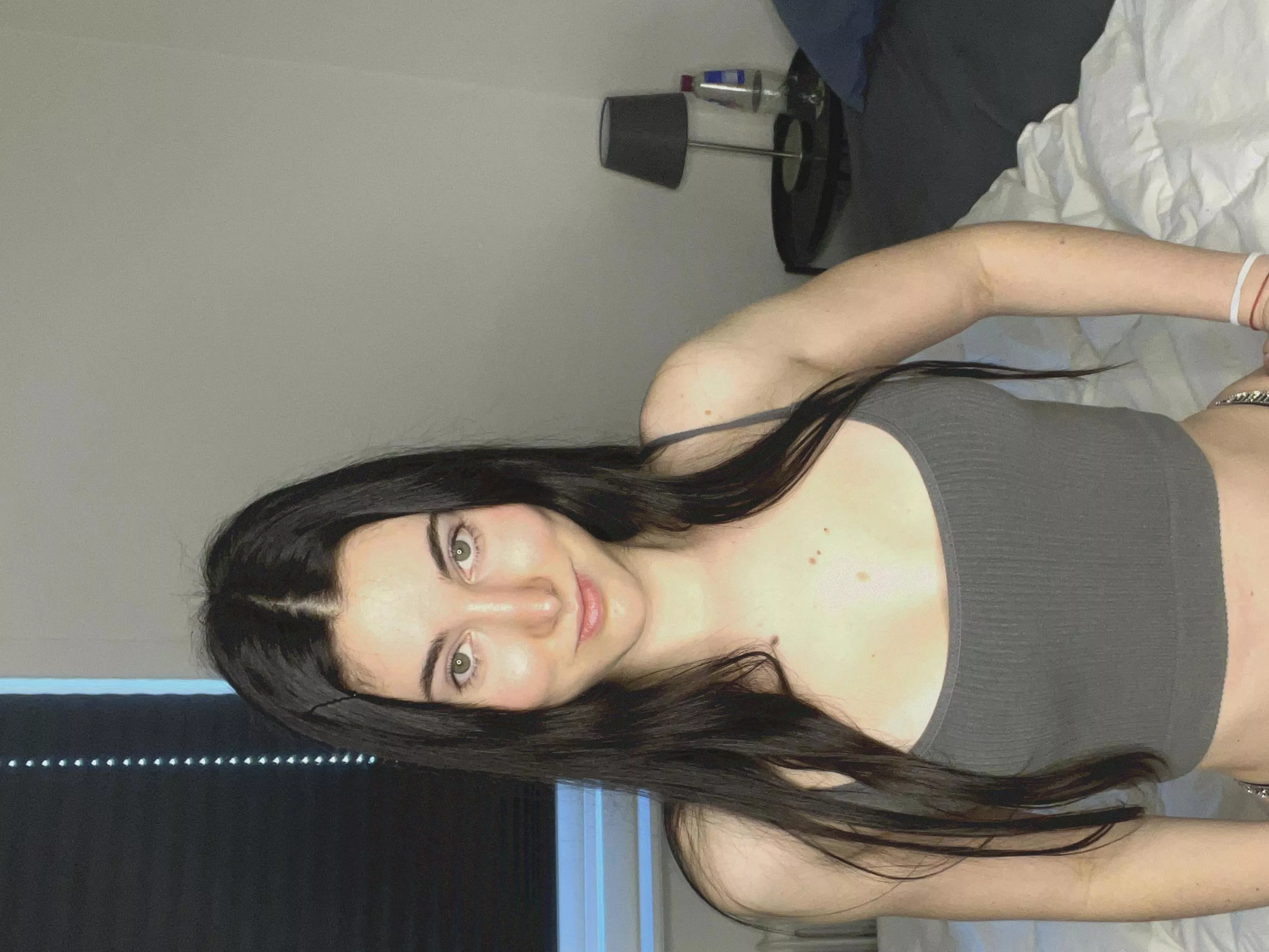  Do I look good in my undies? 