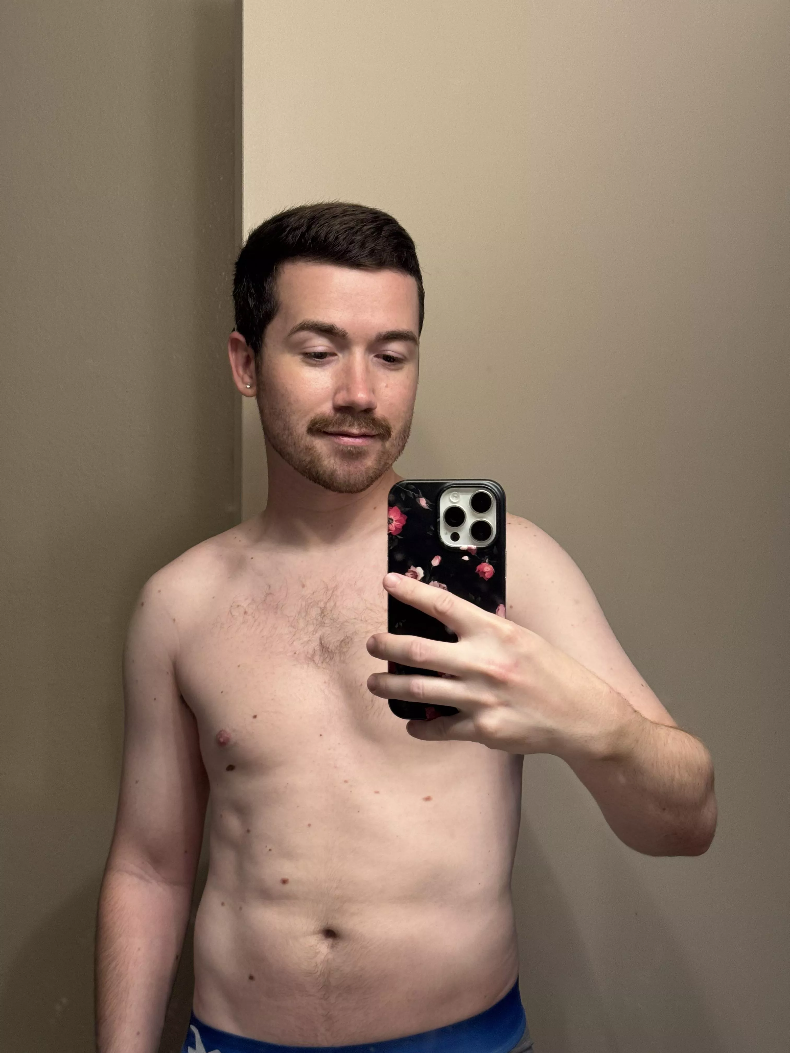 hi gaymers :) been playing escape simulator lately :o