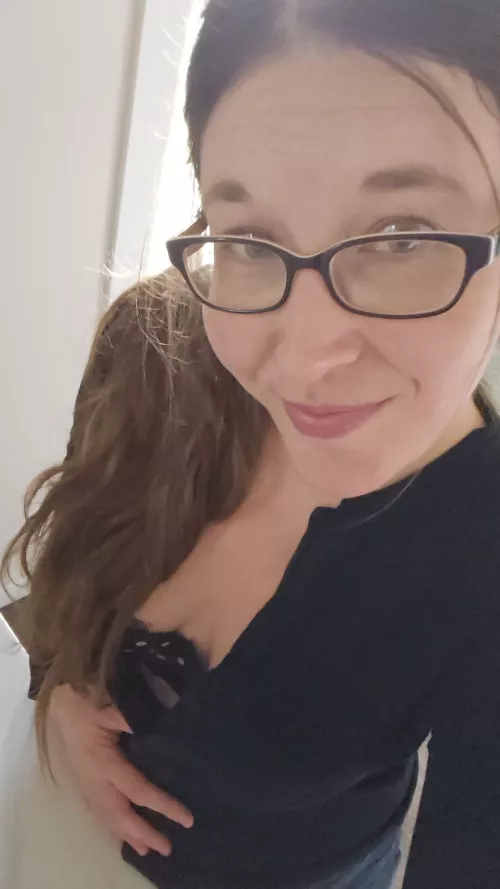 Homeschool Mom Ready to go out [F] 