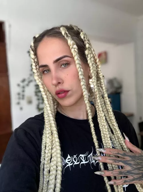 i think you should suck my pretty nails