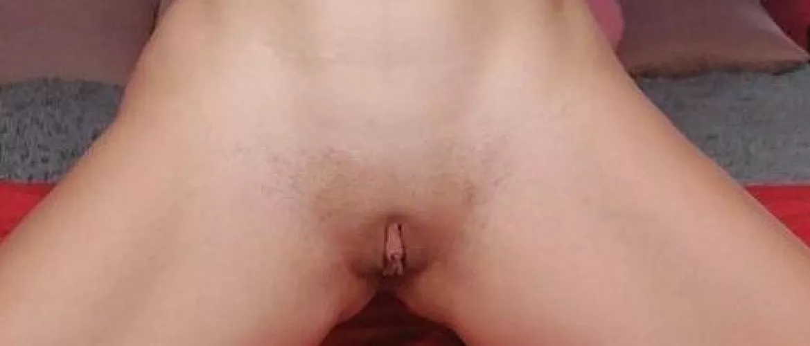 Let me bounce these titties on your face baby ;)