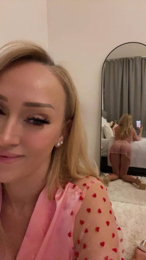 Please just pull him out & take me from behind ;)