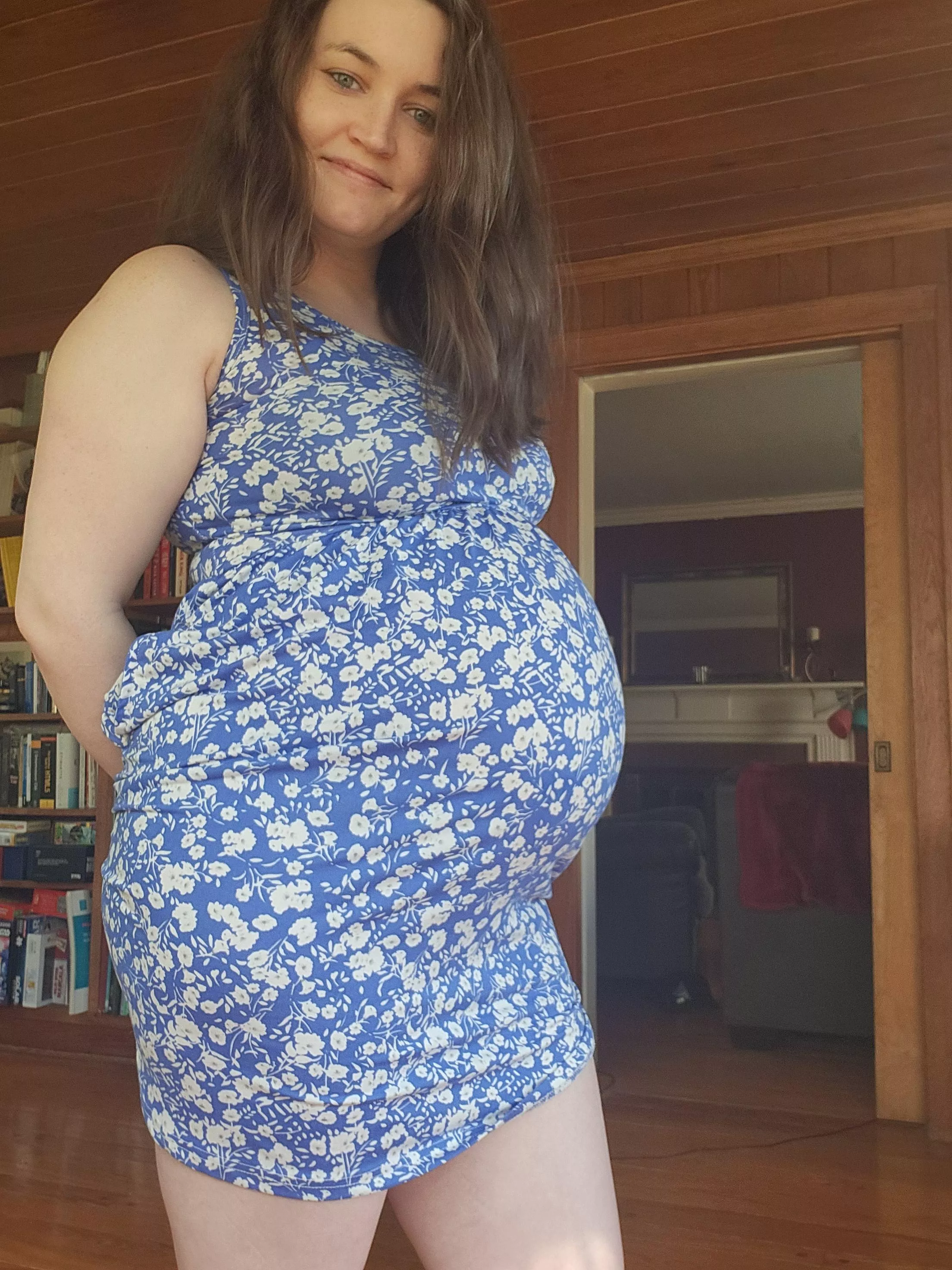 What is it about a pregnant woman that attracts you? My favorite is the glow 🌟 ✨️ 