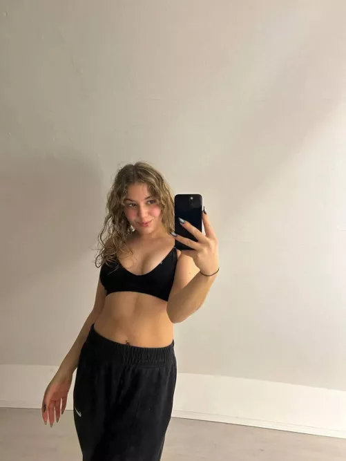fit check with my crop top :P