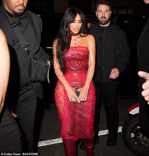 Kim is so sexy effortlessly