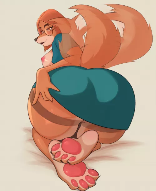 Suki Lane paws  [F] (Ebiy)