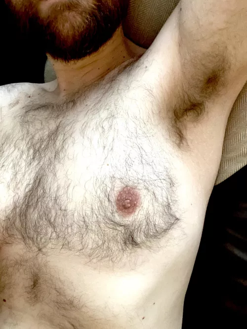 Wanna spend Friday in each others pits? 😏