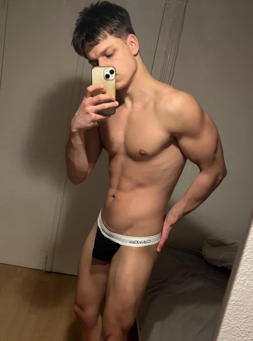 (19)Would you smell my undies?