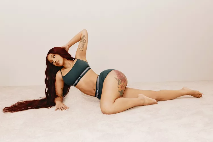 Cardi B got me thinking about how good it would feel to suck and jerk off with a bud to her in the shower