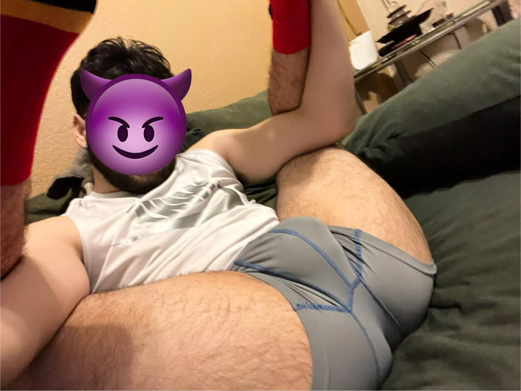 Come rub you bulge on mine while I’m in this position bro 🍆🥵