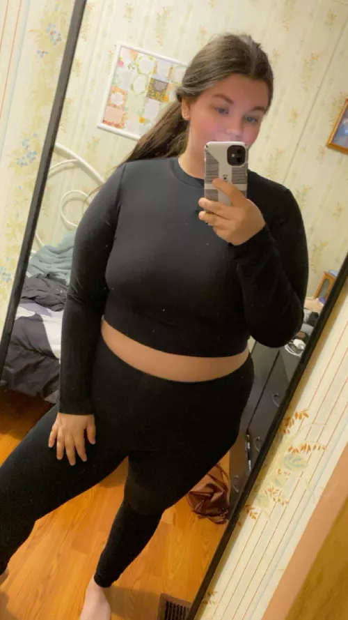 curvy in all the right places 🥰