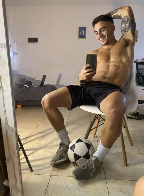 I'm your fav soccer player