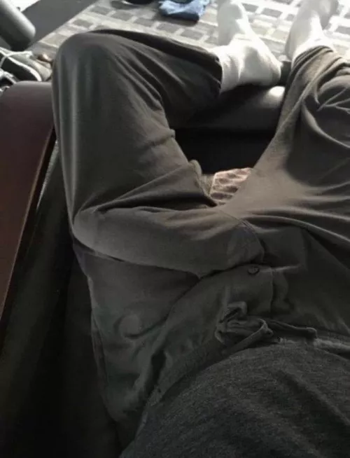 M 18 big d I’ll cum or cock trib anything